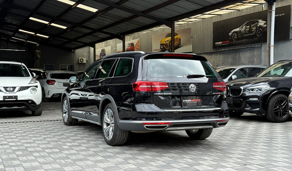 2019 Volkswagen Passat Alltrack image-10