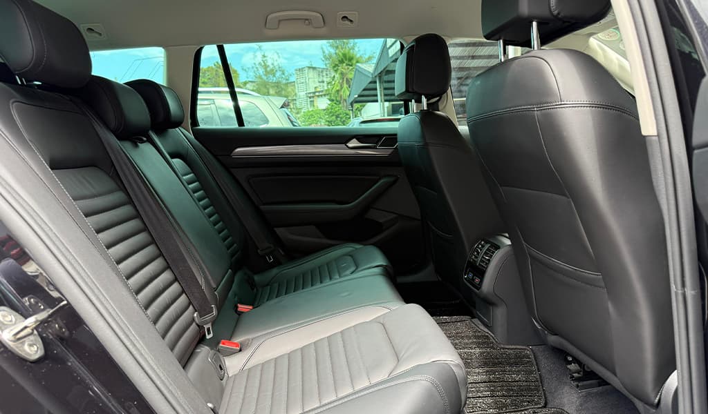 2019 Volkswagen Passat Alltrack image-18