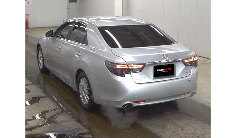 2018 Toyota Mark X 250G F Package image-2