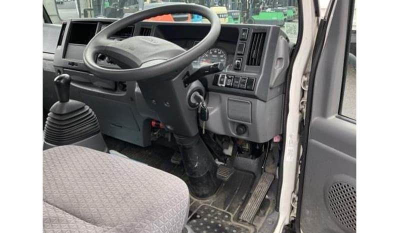 2018 Isuzu ELF 4.9 Ton image-3