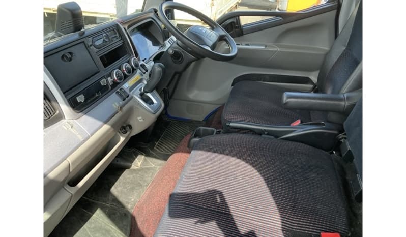 2018 Mitsubishi Canter 3 Ton image-3