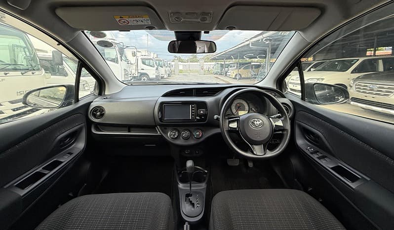 2018 Toyota Vitz image-14