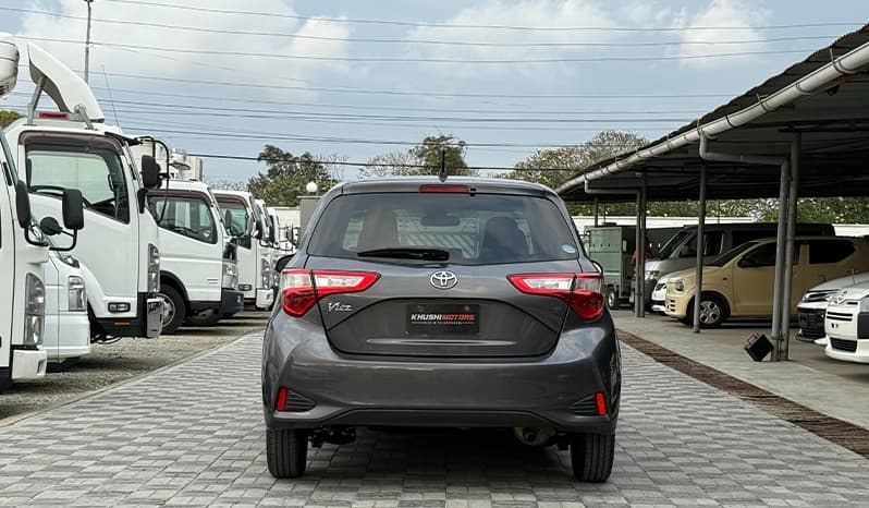 2018 Toyota Vitz image-17