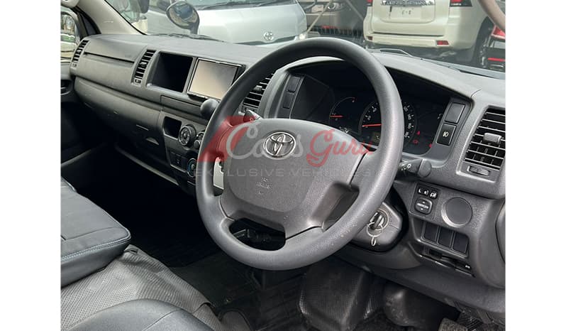 2016 Toyota Hiace DX image-10
