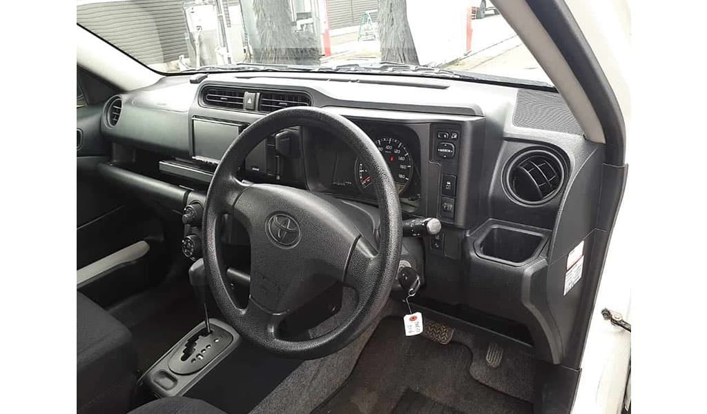 2018 Toyota Probox image-5