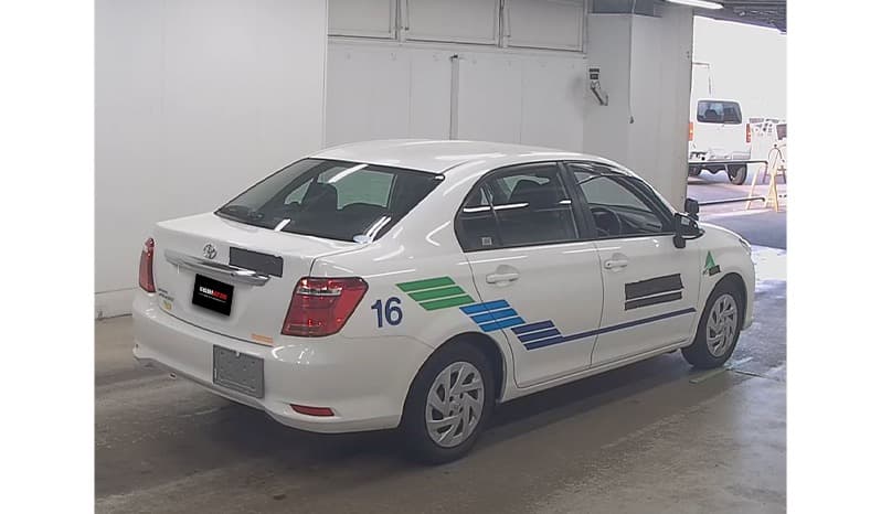 2018 Toyota Corolla Axio image-4