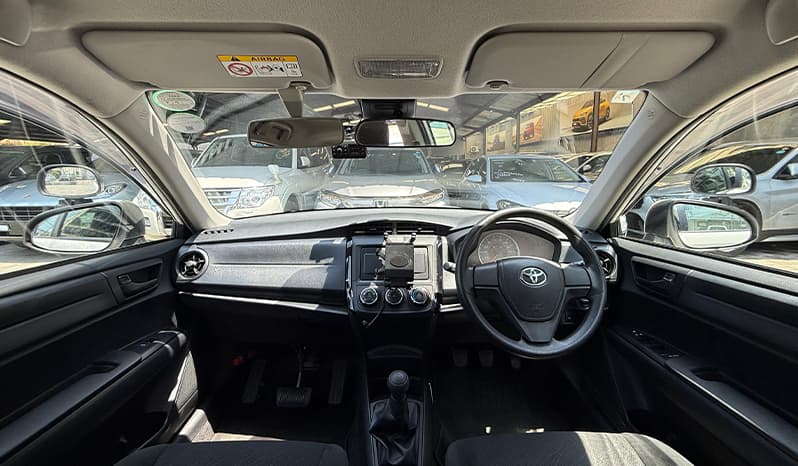 2018 Toyota Corolla Axio image-13