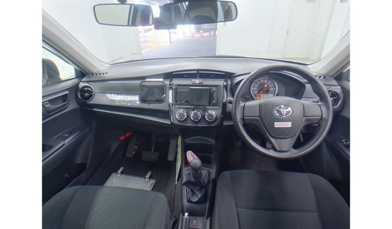 2018 Toyota Corolla Axio image-3