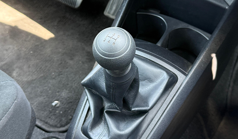 2018 Toyota Corolla Axio image-16
