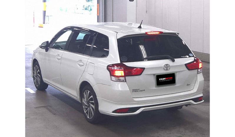 2018 Toyota Corolla Fielder image-3