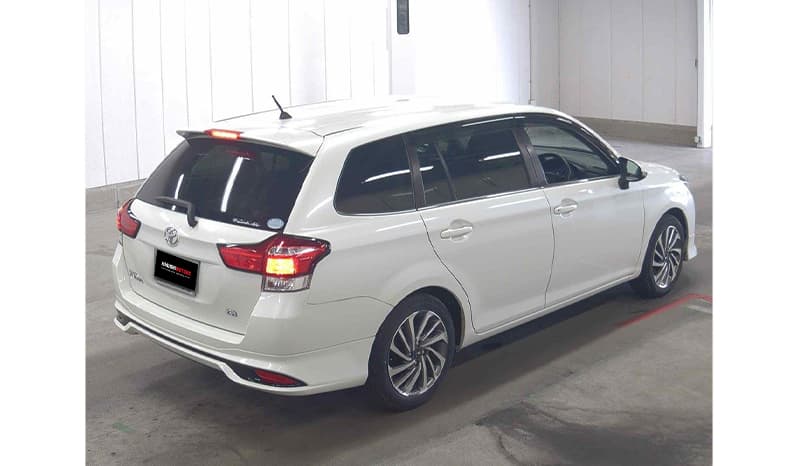 2018 Toyota Corolla Fielder image-5