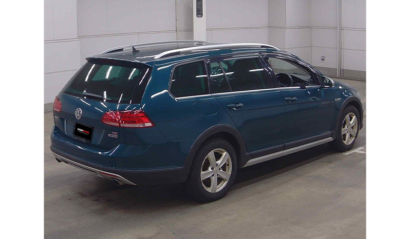 2018 Volkswagen Golf Alltrack image-4