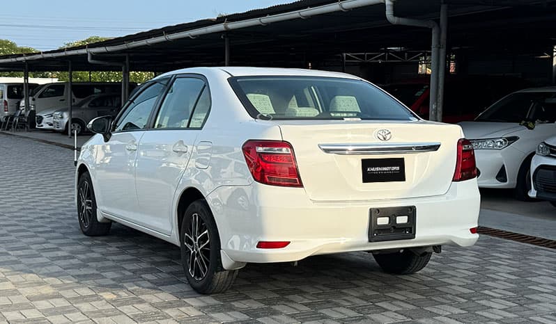2018 Toyota Corolla Axio image-14