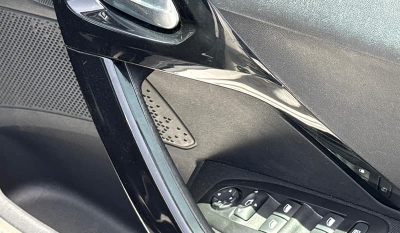 2018 Peugeot 208 Style image-18