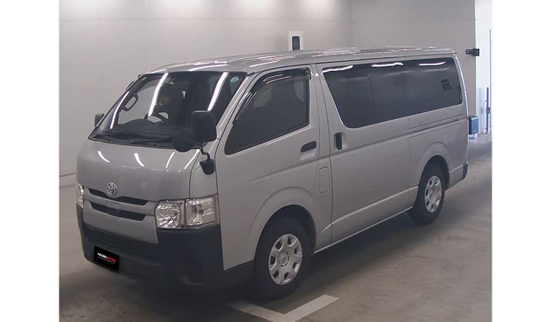 2018 Toyota Hiace image-1