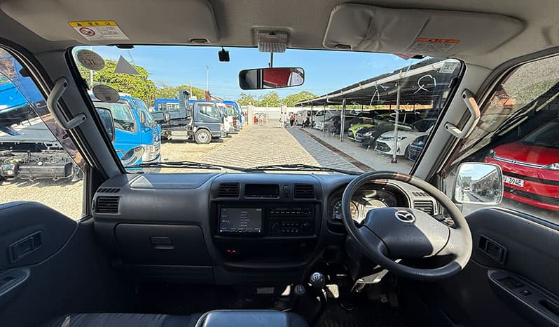 2018 Mazda Bongo image-15