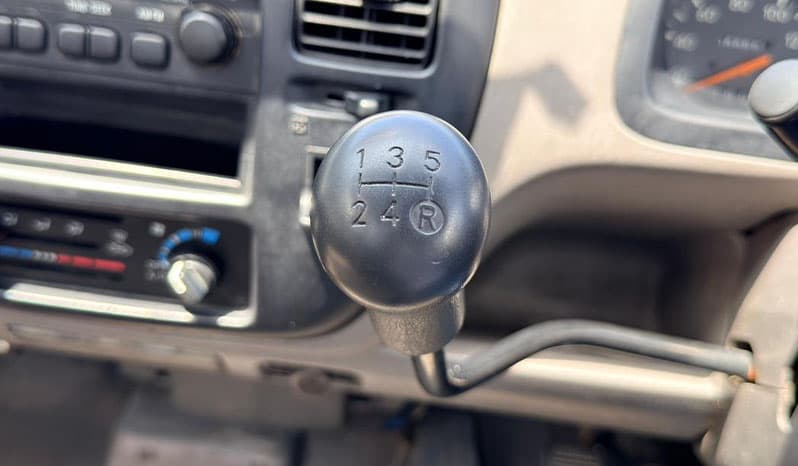 2000 Toyota Liteace Truck image-3