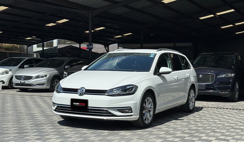 2018 Volkswagen Golf Variant image-8