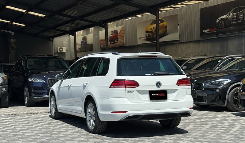 2018 Volkswagen Golf Variant image-9