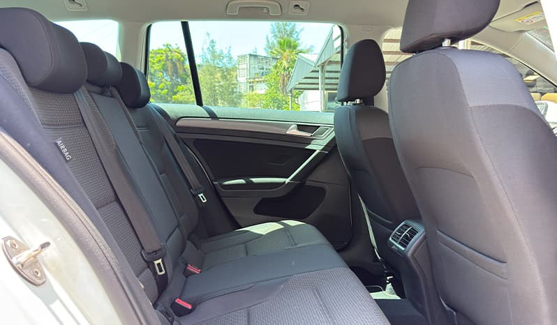 2018 Volkswagen Golf Variant image-15