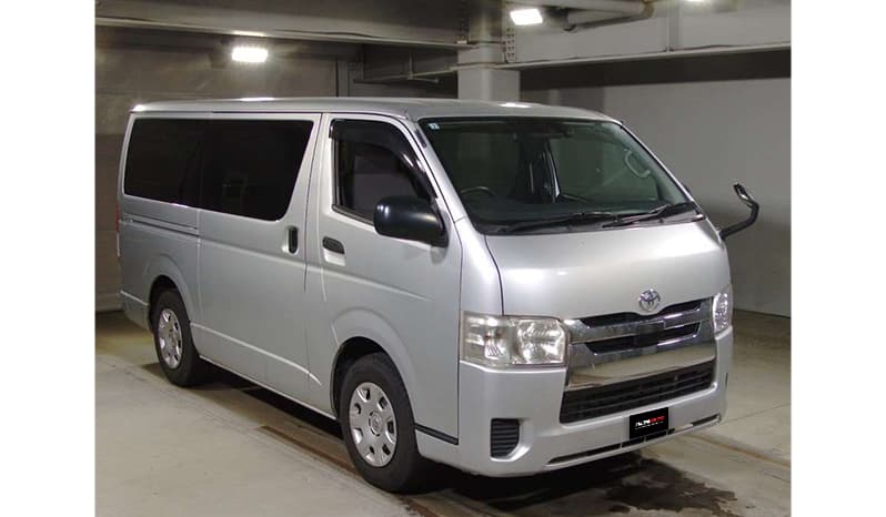 2018 Toyota Hiace image-1