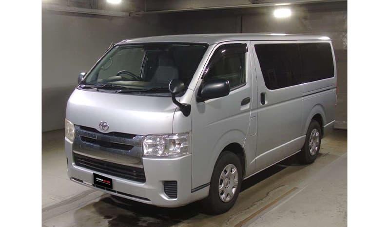 2018 Toyota Hiace image-2