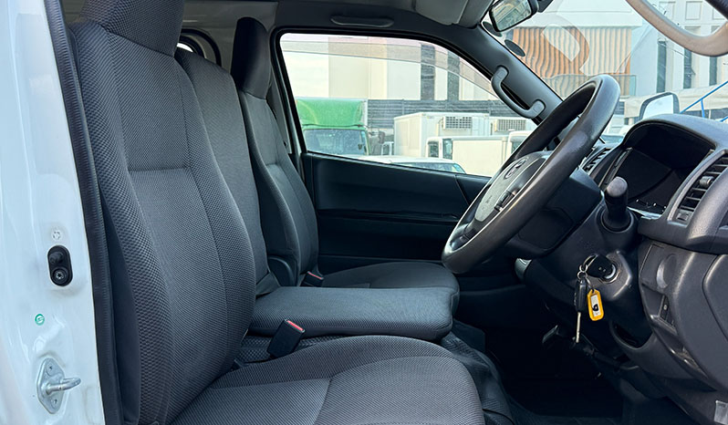 2018 Toyota Hiace image-12