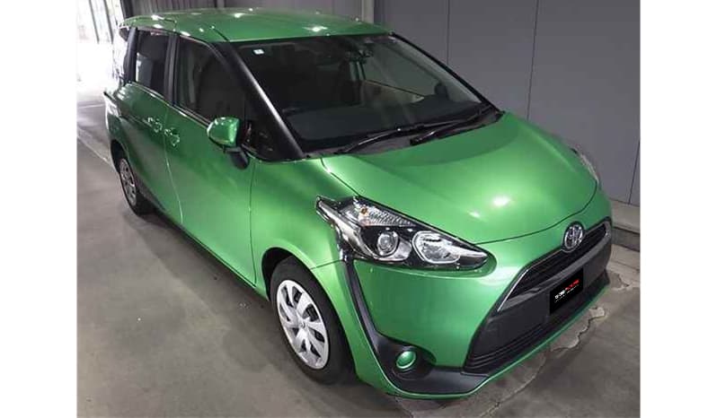 2018 Toyota Sienta image-2