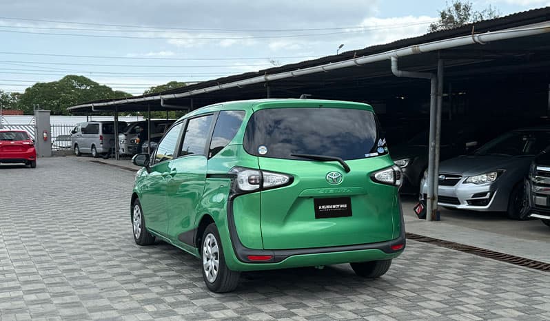 2018 Toyota Sienta image-8