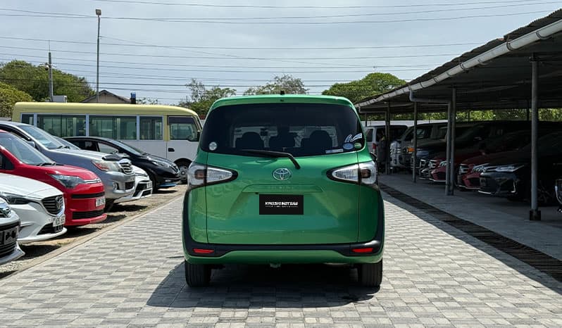 2018 Toyota Sienta image-9