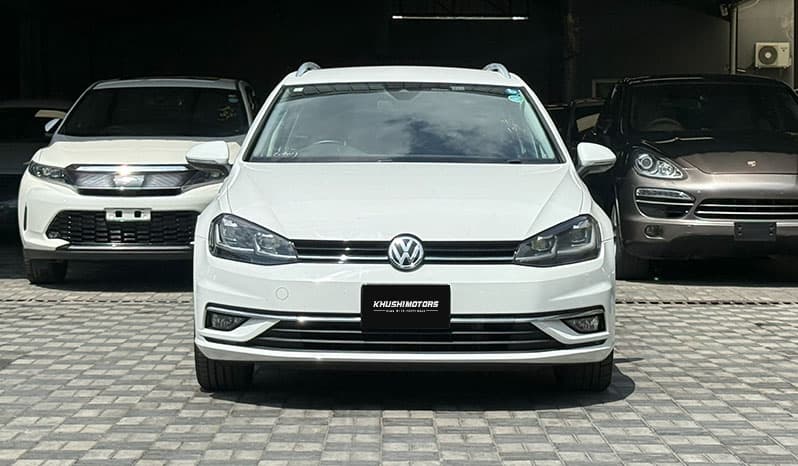 2018 Volkswagen Golf Variant image-8