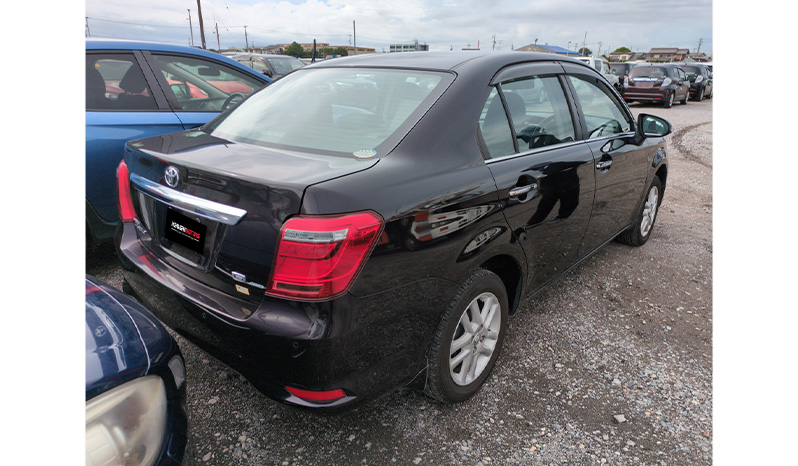 2018 Toyota Corolla Axio image-5