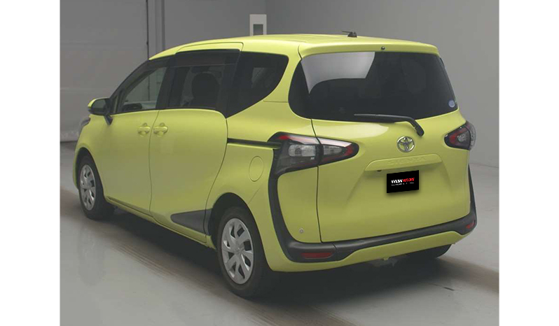 2018 Toyota Sienta image-2