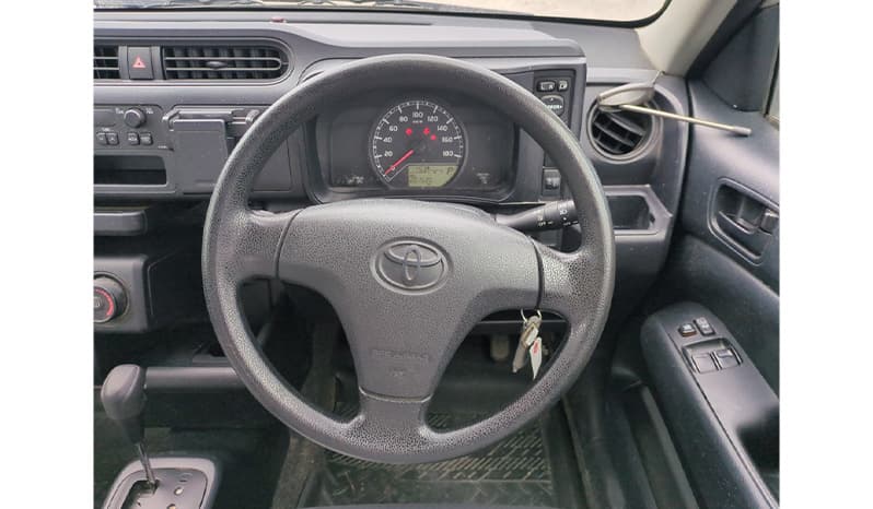 2018 Toyota Succeed image-6