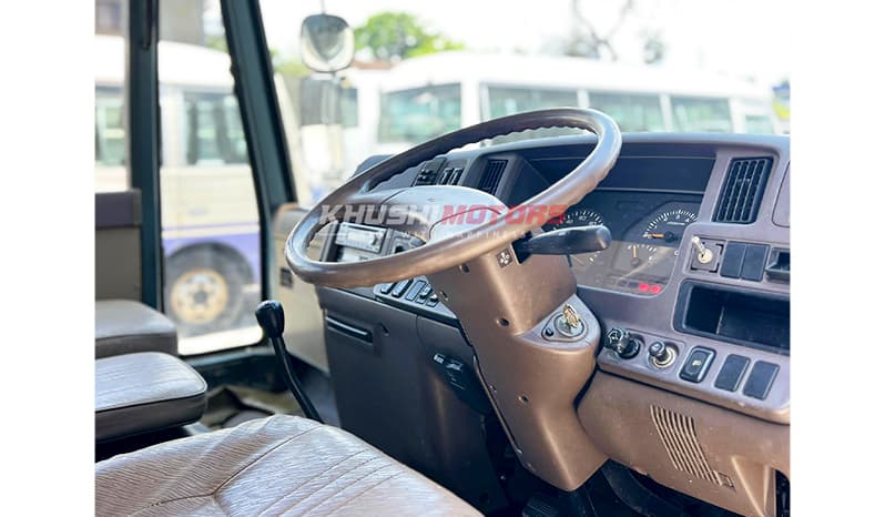 1994 Nissan Civilian Bus image-6
