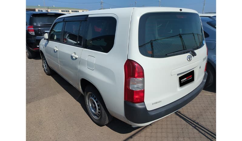 2018 Toyota Succeed image-2