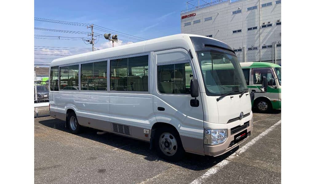 2019 Toyota Coaster image-1