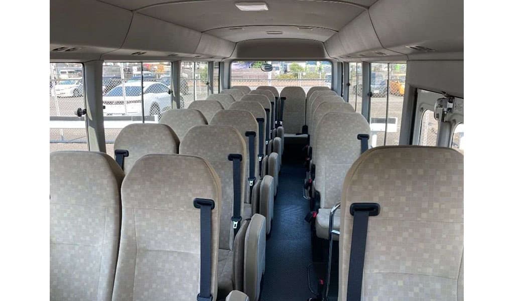 2019 Toyota Coaster image-7