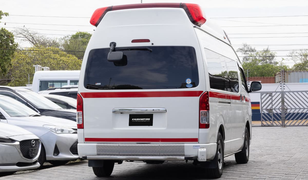 2018 Toyota Hiace Ambulance image-13