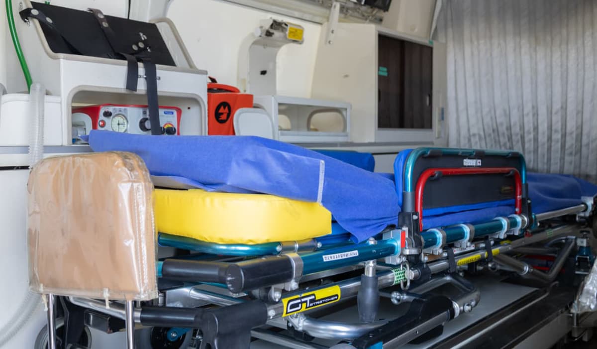2018 Toyota Hiace Ambulance image-16