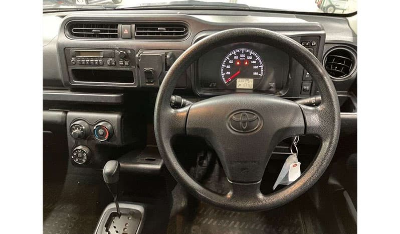 2019 Toyota Succeed image-4