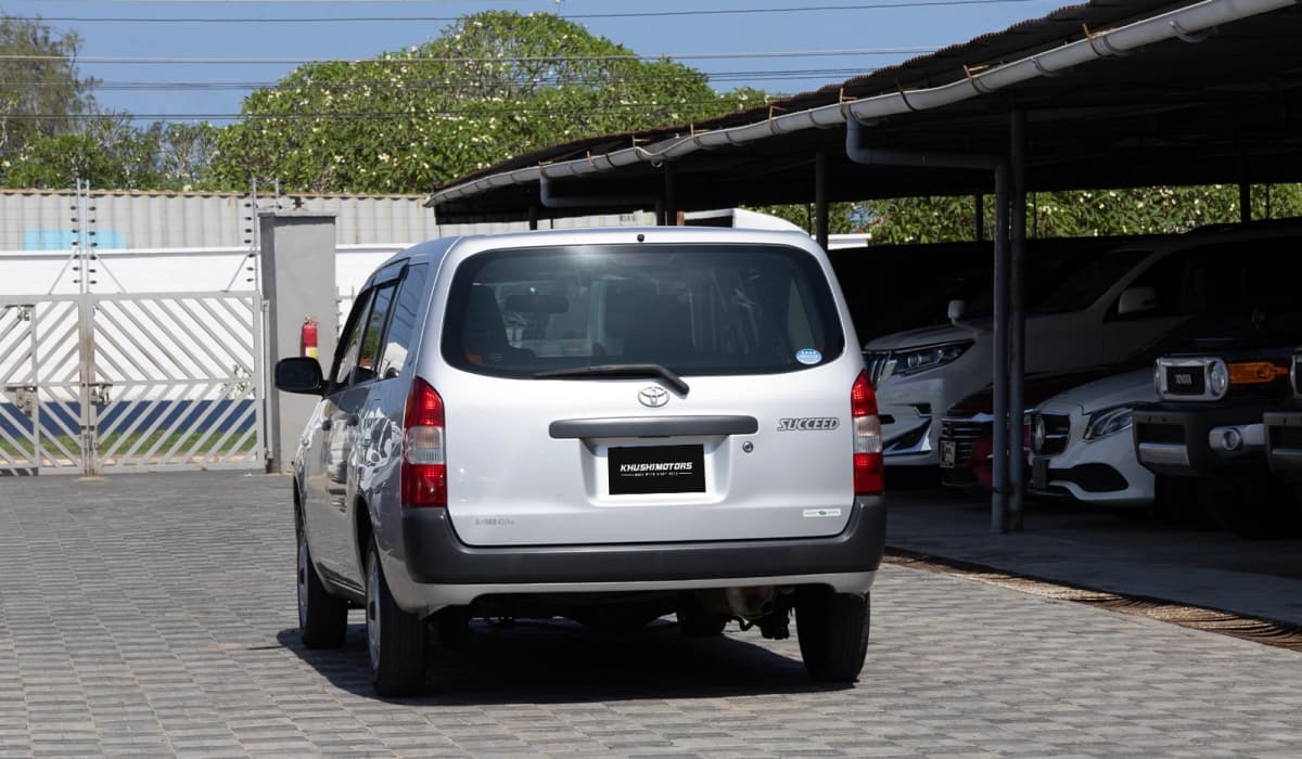 2019 Toyota Succeed image-12
