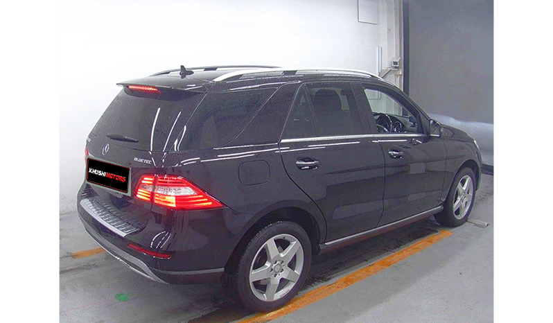 2012 Mercedes-Benz ML-Class ML350 image-5