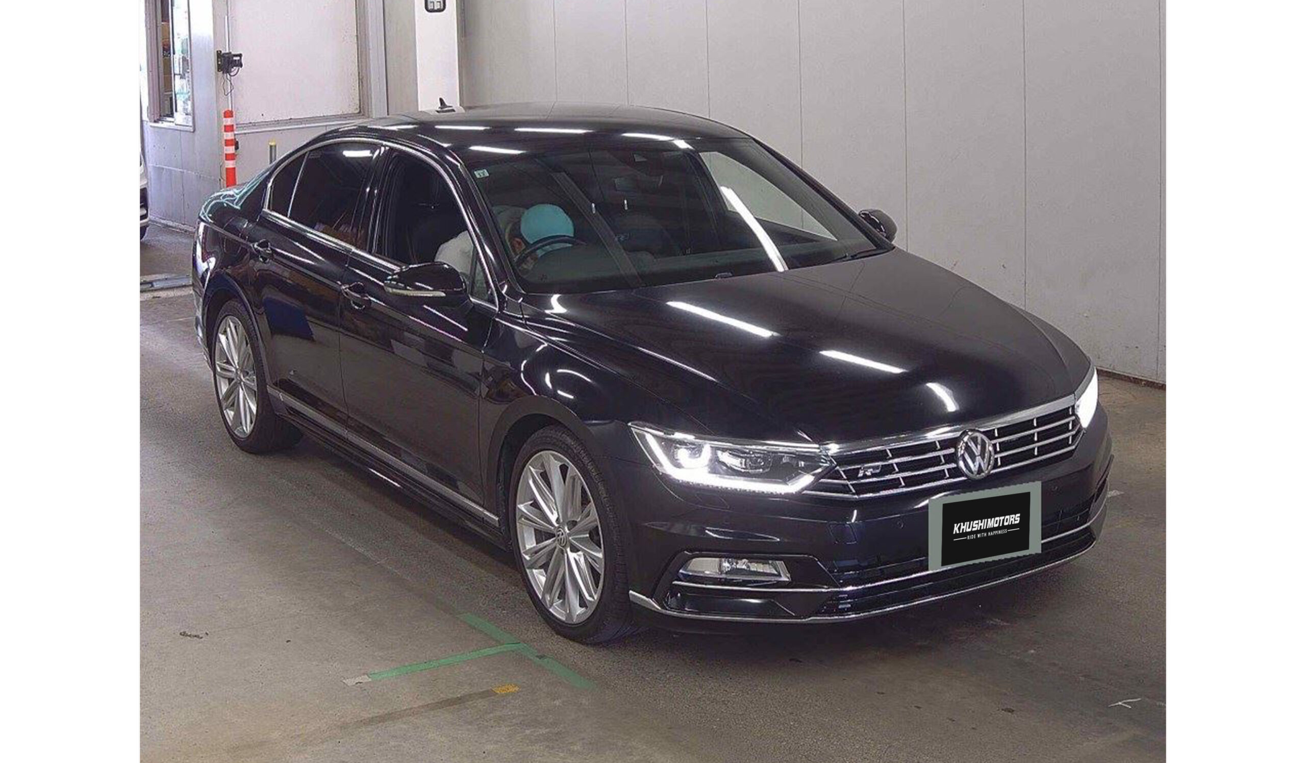 2019 Volkswagen Passat image-1