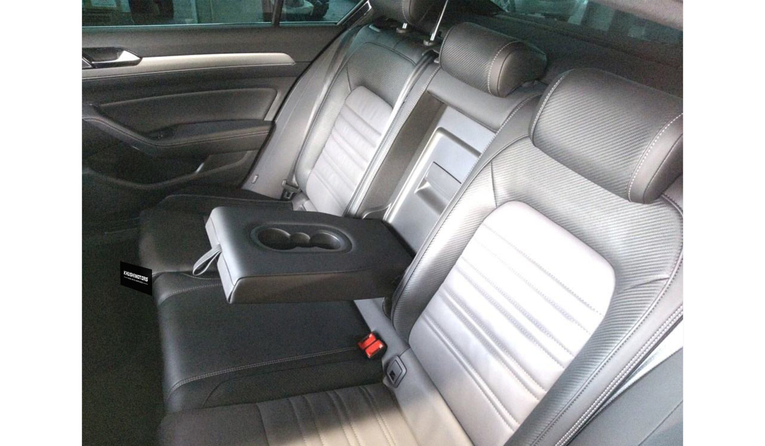 2019 Volkswagen Passat image-3