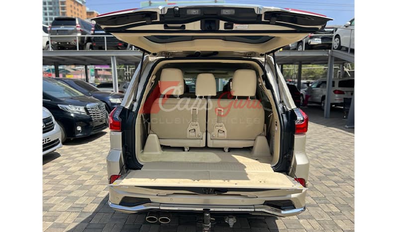2016 Lexus LX LX570 image-12