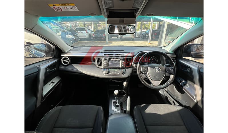 2016 Toyota RAV4 image-10