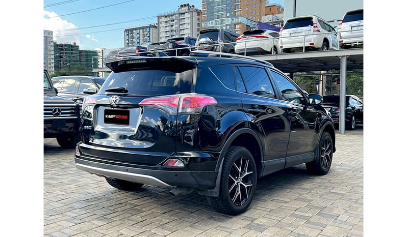 2016 Toyota RAV4 image-11