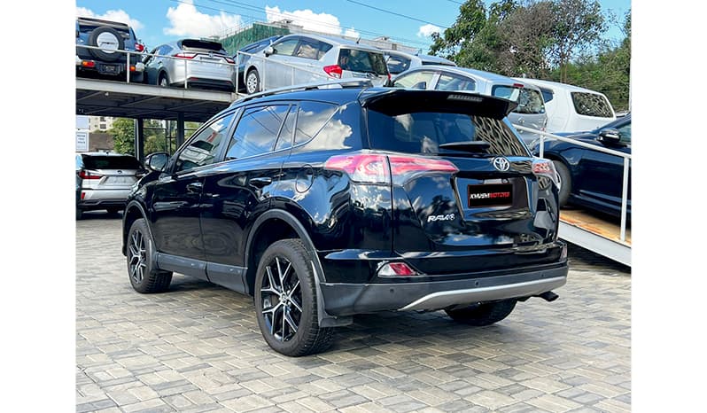 2016 Toyota RAV4 image-13