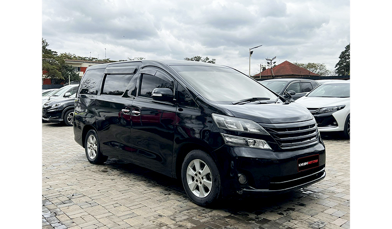2009 Toyota Vellfire image-12